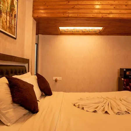 Seasons Suites - Jp Nagar